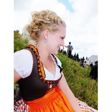 Pleasant With Balcony 아파트