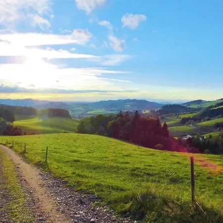 Pleasant With Balcony * 상트피터