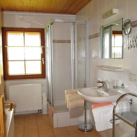 Pleasant With Balcony 상트피터